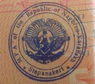 Из Армении запрещен выезд с карабахской печатью в паспорте 