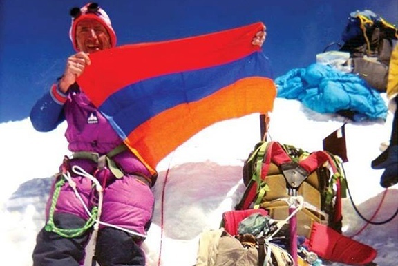 Как армянин и азербайджанец Эверест покоряли., изображение №2